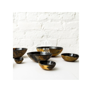 Cuenco de cuerno de alta calidad para presentación de ensaladas crujientes y centros de mesa de lujo sofisticados para el hogar, venta al por mayor - Product Image 1