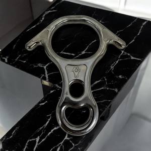 Descender en acier inoxydable en forme de 8, résistance à la rupture de 50 kN, résistant à la rouille, Handy Man RP101 - Product Image 5