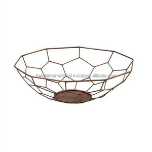 Cesta de hierro moderna con acabado de color marrón para utensilios de cocina y vajilla, incluyendo platos y platos - Product Image 1