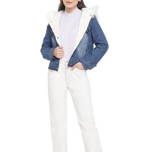 Meilleure veste en jean élégante pour femme avec col et manches en fourrure rabattables, couleur délavée, style déchiré, doublure en coton et nylon, 2026 - Product Image 4