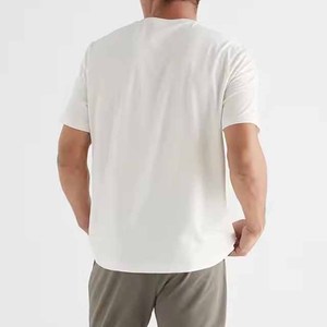 T-shirt Homme Uni en Polyester Spandex de Haute Qualité, Impression de Logo Personnalisé, 180g, Vente Chaude - Product Image 4