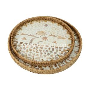 Plateau côtier en rotin avec incrustation de nacre, conception tropicale de cocotier, artisanat artisanal fait à la main du Vietnam - Product Image 3