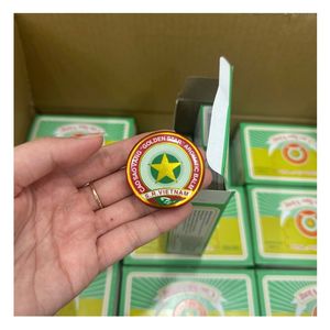 บาล์มโกลเด้นสตาร์ บาล์มสมุนไพรคุณภาพสูง ผลิตภัณฑ์จากเวียดนาม สูตรดั้งเดิม บาล์มโกลเด้นสตาร์ ขายส่งจำนวนมาก - Product Image 5