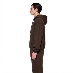 Ensemble de survêtement marron pour homme avec sweat à capuche zippé et pantalon de jogging – Tenue décontractée et sportive deux pièces de couleur unie, coupe ample - Product Image 3