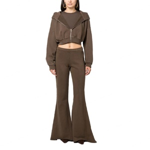 Nouvel ensemble décontracté tendance pour femme : crop top uni délavé et survêtement 2 pièces - Product Image 3