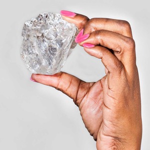 Collection de diamants naturels ovales brillants de qualité supérieure pour les marchés de bijouterie haut de gamme, avec une finition raffinée et une touche de distinction. - Product Image 5