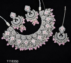 Conjunto de Joyería Nupcial de Latón Chapado en Oro con Zirconia y Kundan, Collar Gargantilla, Pendientes Colgantes, Tikka, Alta Calidad, para Compromiso, Boda, Fiesta - Product Image 1
