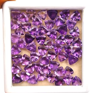 Piedras Preciosas Sueltas de Amatista Natural, Corte Trillón, 6mm, Facetadas, Color Púrpura, para Joyería, Venta al Por Mayor, Calibradas - Product Image 1