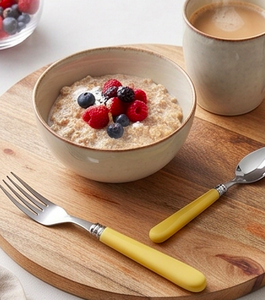Ensemble de couverts en acier inoxydable avec manches jaunes, fourchette, couteau, cuillère, cuillère à café, design moderne, passe au lave-vaisselle, pour une utilisation en cuisine - Product Image 4