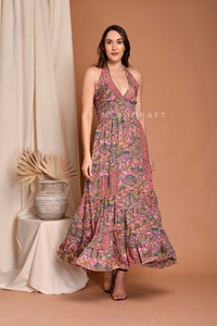 Robe longue en soie pour femme, col halter, imprimé floral, confortable et légère, prix de gros, export en vrac - Product Image 4