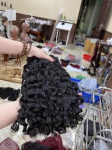 Extensions de cheveux humains vietnamiens bouclés les plus populaires pour tressage, prix de gros - Product Image 4