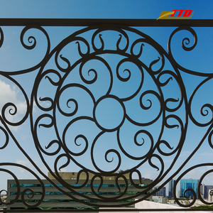 Ideas de barandillas de hierro forjado para balcones que añaden con seguridad una elegancia atemporal y una alta sofisticación a casas residenciales de lujo. - Product Image 3