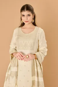 Tissu tissé en viscose Safaa Zardozi Premium non coupé pour robe d'hiver pour femmes – Ensemble Salwar Kameez Jacquard 3 pièces - Product Image 4