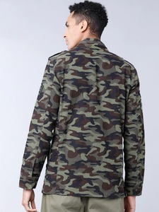 Chemise-veste camouflage pour homme, col mandarin, fermeture éclair sur le devant, épaulettes, style vêtement de travail, respirante, en polyester, pour l'automne - Product Image 4