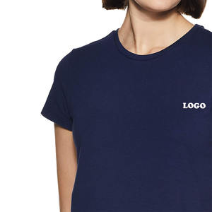 T-shirt Confortable pour Femme à Coupe Classique, Longueur Standard, Style Urbain et Tendance - Product Image 4