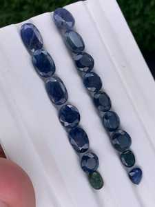 Saphirs bleus naturels, pierres de saphir en vrac, saphirs bleus authentiques pour la création de bijoux et la collection - Product Image 1