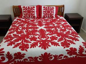 Designer Handmade <b>Red</b> And White Patterned Quilts 100% Cotton <b>Material</b> Hawaiian Bed Sheets Set For Home, Hotel Decor - Product Image 1