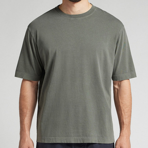 T-shirt en coton pour homme, coupe classique, manches courtes, col rond, couleur unie, vêtement décontracté, logo sur le devant, jersey tricoté uni - Product Image 1