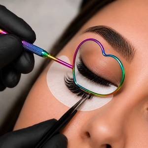 Heart Shape Rainbow <b>Mirror</b> With <b>Long</b> Handle For Makeup And Daily Use - Product Image 5