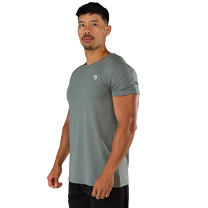 T-shirt de sport gris à manches courtes pour homme – Confortable, élégant, idéal pour la gym – Vente en gros de vêtements décontractés de haute qualité - Product Image 4