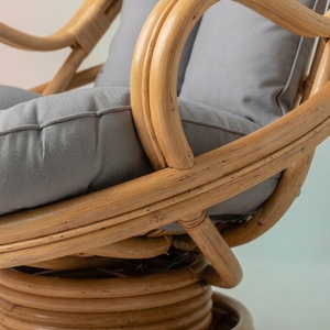 Chaise de salle à manger pivotante ergonomique en rotin, avec coussin confortable en polyester et dossier haut, fauteuil en osier fait main - Product Image 6