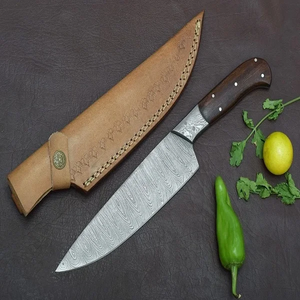 Couteau de chef en acier Damas avec manche en bois naturel, forgé à la main et respectueux de l'environnement, design ambidextre, compatible lave-vaisselle - Product Image 1