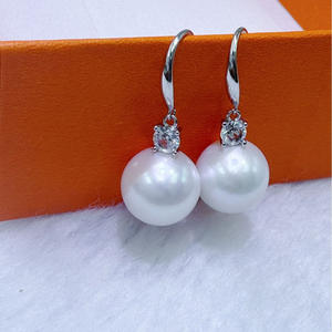 Pendientes de Perlas de Agua Dulce Naturales de Zhuji, 12-13 mm, Redondos, Casi Impecables, con Fuerte Brillo, Plata Pura, Estilo Gancho Hecho a Mano - Product Image 2
