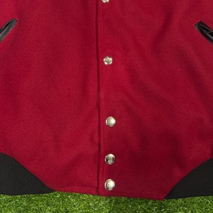 Vestes de sport personnalisées brodées de haute qualité, vestes de sport pour hommes avec logo brodé à prix raisonnable. - Product Image 2