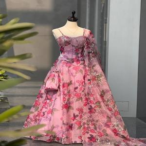 Ensemble Lehenga VASTRA COTTAGE en organza pur imprimé numériquement avec chemisier corset brodé de sequins et dupatta - Product Image 5