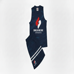 Ensemble d'uniformes de basketball haut de gamme, design de logo personnalisé, tissu respirant, maillot et shorts pour l'entraînement et les matchs - Product Image 1
