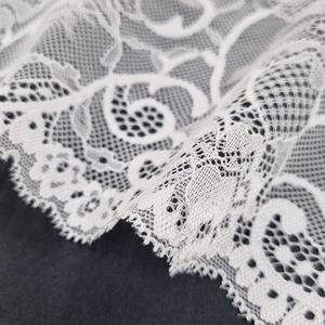 Encaje Elástico con Diseño Floral y Borde Festoneado de 19 cm de Ancho para Lencería, Vestidos, Ropa de Novia y Decoración - Product Image 4