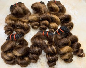 Bouncy Wavy piano colour Remy hair Double Drawn à partir de cheveux crus vietnamiens échantillon gratuit de la plus haute qualité - Product Image 4