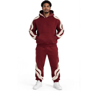 Conjunto Deportivo para Hombre Color Granate con Bloques de Color, Sudadera con Capucha y Pantalones con Bolsillos Laterales, Corte Regular, Ropa de Invierno - Product Image 1