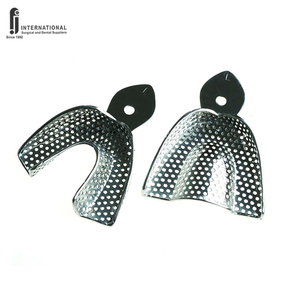 Plateaux d'empreinte dentaire en acier inoxydable de qualité supérieure, perforés et non perforés, pour alginate, supérieurs et inférieurs, certifiés CE - Product Image 4