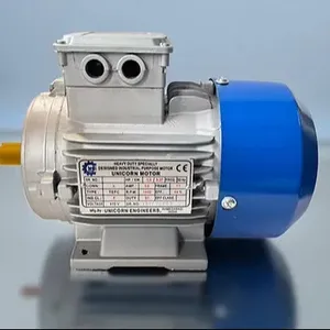 มอเตอร์ไฟฟ้าอุตสาหกรรมแบบเหนี่ยวนำสำหรับงานหนัก พร้อมฝาครอบพัดลมสีน้ำเงินและฐานติดตั้งสำหรับสายการผลิตในโรงงาน - Product Image 3