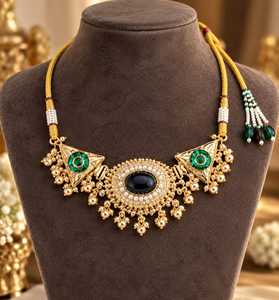 Conjunto de Collar y Pendientes Kundan Dulhan para Mujer, Chapado en Oro, de Latón, para Regalo de Boda o Fiesta - Product Image 1