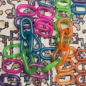 Chaîne en résine acrylique transparente colorée à la mode, chaîne vintage artisanale détachable pour sacs et accessoires de téléphone - Product Image 1