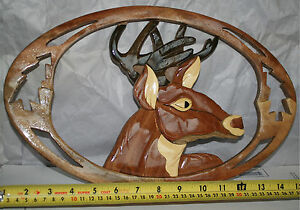 Plaques murales rondes en bois artisanales avec motif de fauve/cerf sculpté en intarsia, écologiques, provenant de Ho Chi Minh City - Product Image 3