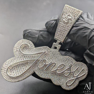 Pendentif Moissanite Personnalisé avec Chaîne Givrée et Breloque Lettre en Argent pour Cadeau et Mode - Product Image 2