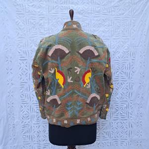 Veste en velours doux luxueuse avec broderie, manteau court style Nehru à manches longues, vêtement d'extérieur ouvert sur le devant, vestes pour femmes - Product Image 4