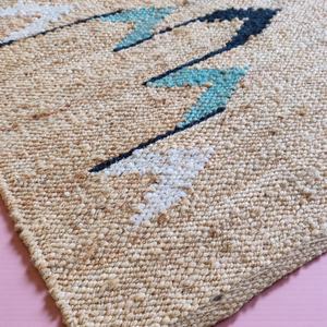 Tapis d'intérieur moderne en jute naturelle fait main avec motif abstrait |   Tapis de sol tissé à la main, antidérapant et écologique, pour salon - Product Image 1