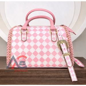 Bolso Tote de Cuero Tallado a Mano 2026, Estilo Bohemio Gitano, Nuevo, con Patrón a Cuadros, Estilo Occidental, Color Turquesa, Multiusos - Product Image 1