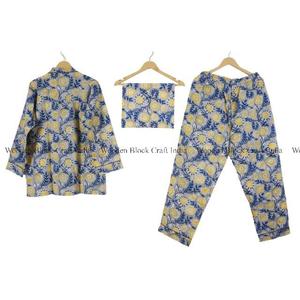 Conjunto de Pijama de Algodón 100% Hecho a Mano en India, Estampado Floral, Pantalones y Camisa Ultra Cómodos, Unisex, para Dormir en Casa, Ropa de Dormir de Verano - Product Image 4