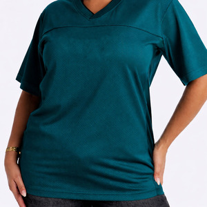Camiseta de fútbol americano de malla lisa para mujer, cuello en V oversize, top deportivo de poliéster, personalizable, servicio mayorista OEM a granel - Product Image 5