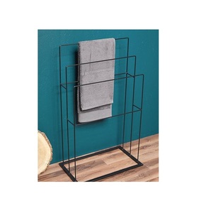 Porte-serviettes double barre en métal argenté classique, support autoportant, organisateur de salle de bain, structure robuste au design vintage - Product Image 6