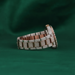 Montre en or rose et argent avec diamants pour femme, bracelet de luxe avec chiffres romains, cadeau d'anniversaire pour elle - Product Image 4