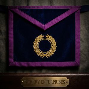 Delantal Masónico de Terciopelo Azul Hecho a Mano con Borde Dorado y Verde, Estrella de Seis Puntas y Letra G, Suministros para Logia Masónica - Product Image 5