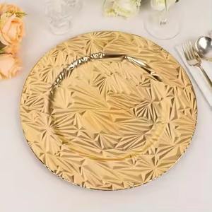 Assiette de présentation décorative en métal pour réception de mariage, sous-assiette ronde robuste pour restaurant et événements festifs - Product Image 3