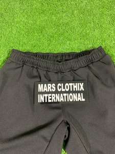 Pantalones Cortos Deportivos Personalizados para Hombre, Cintura Elástica Media, Sólidos, Ligeros, de Poliéster y Elastano, de Secado Rápido, Transpirables y Ecológicos - Product Image 3