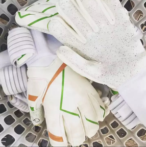 <b>Super</b> Soft Comfortable Goalie Gloves German Latex Goalkeeper Gloves - Product Image 6